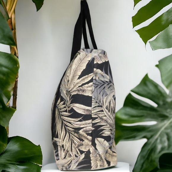 Tropical Black & Grey Floral Print Summer Tote Bag - Picture 4 of 5
